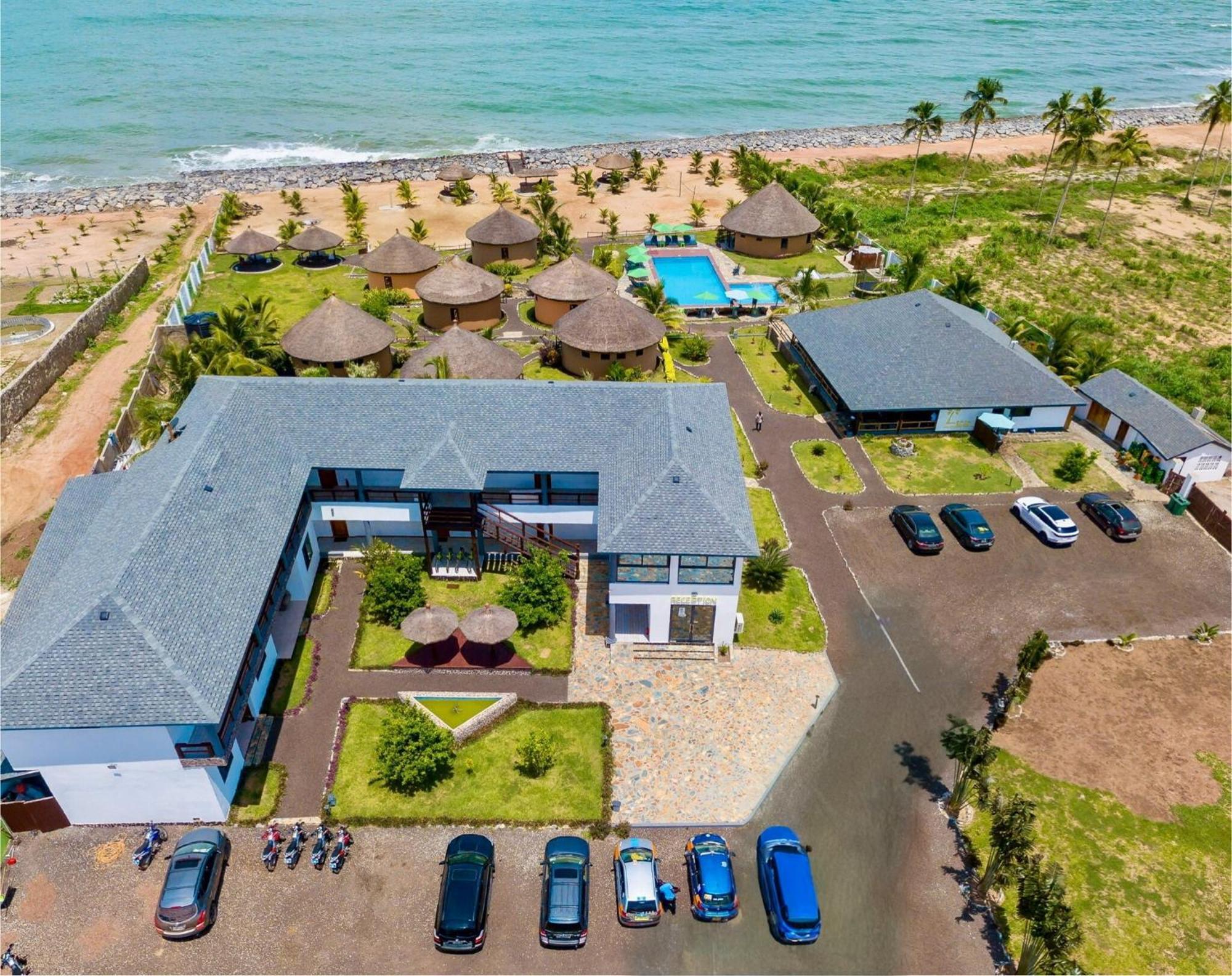 Lemon Beach Resort Elmina 외부 사진